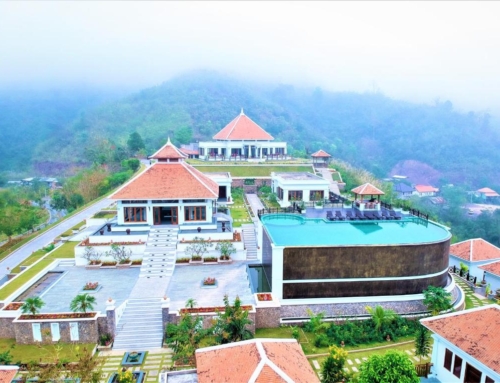 Le Grand Pakbeng Resort, Laos (renovation/re-branding)